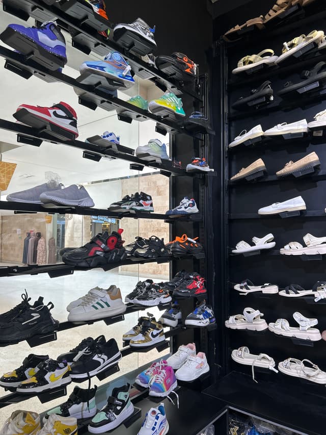 Sneakers